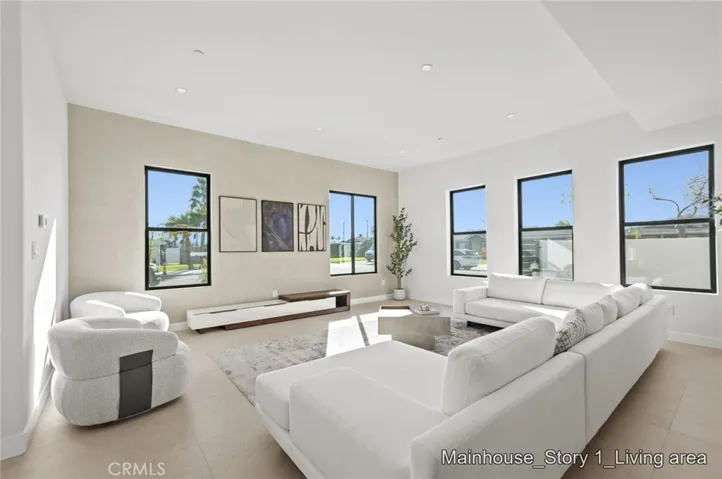 Main House - 1st Floor Living