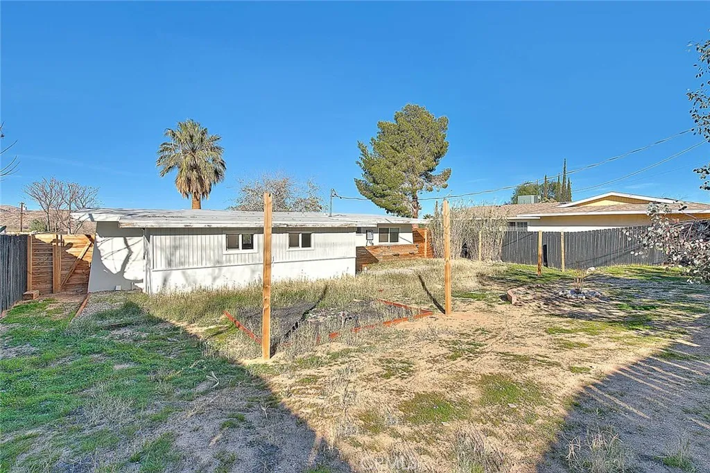61673 Palm Vista, Joshua Tree, California 92252 home-pic-32