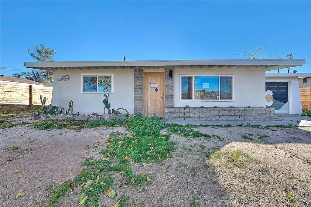 61673 Palm Vista, Joshua Tree, California 92252 home-pic-2