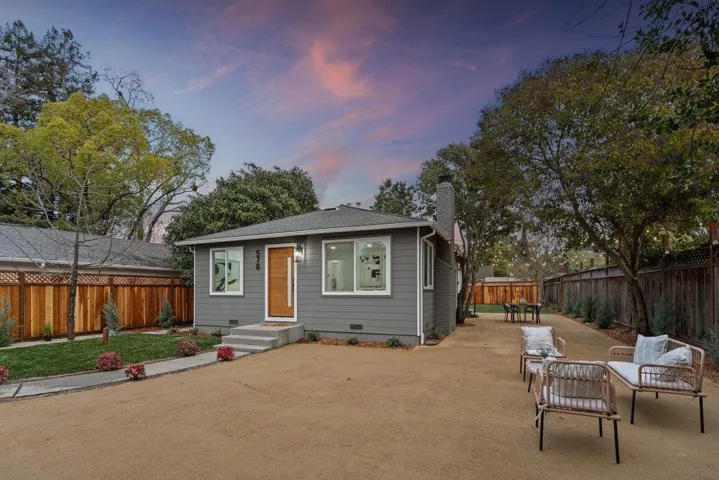 578 Green Manor Court, Palo Alto, California 94301