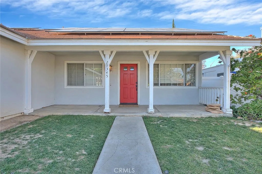 29345 Breakwater, Lake Elsinore, California 92530 home-pic-3