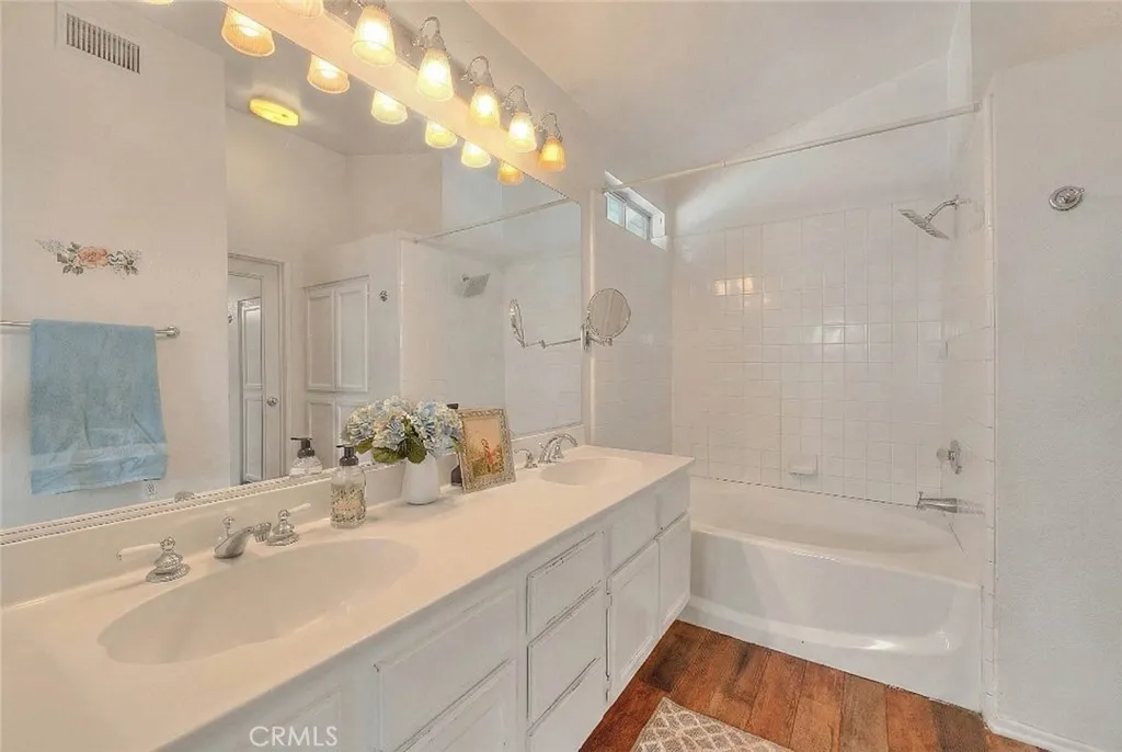 29345 Breakwater, Lake Elsinore, California 92530 home-pic-17