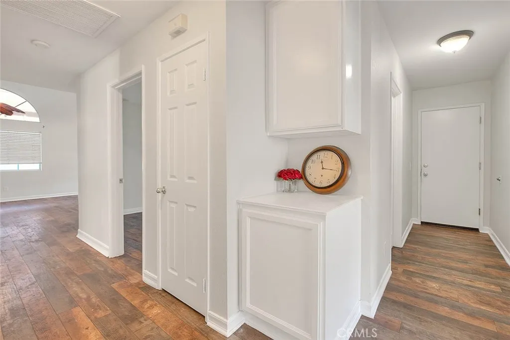 29345 Breakwater, Lake Elsinore, California 92530 home-pic-11