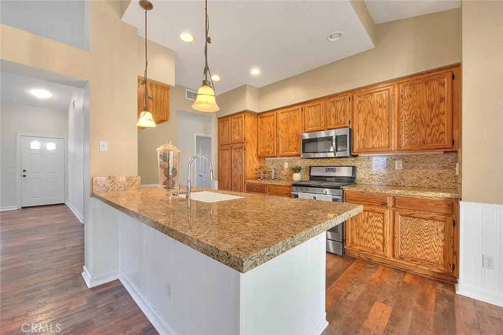 29345 Breakwater, Lake Elsinore, California 92530 home-pic-8
