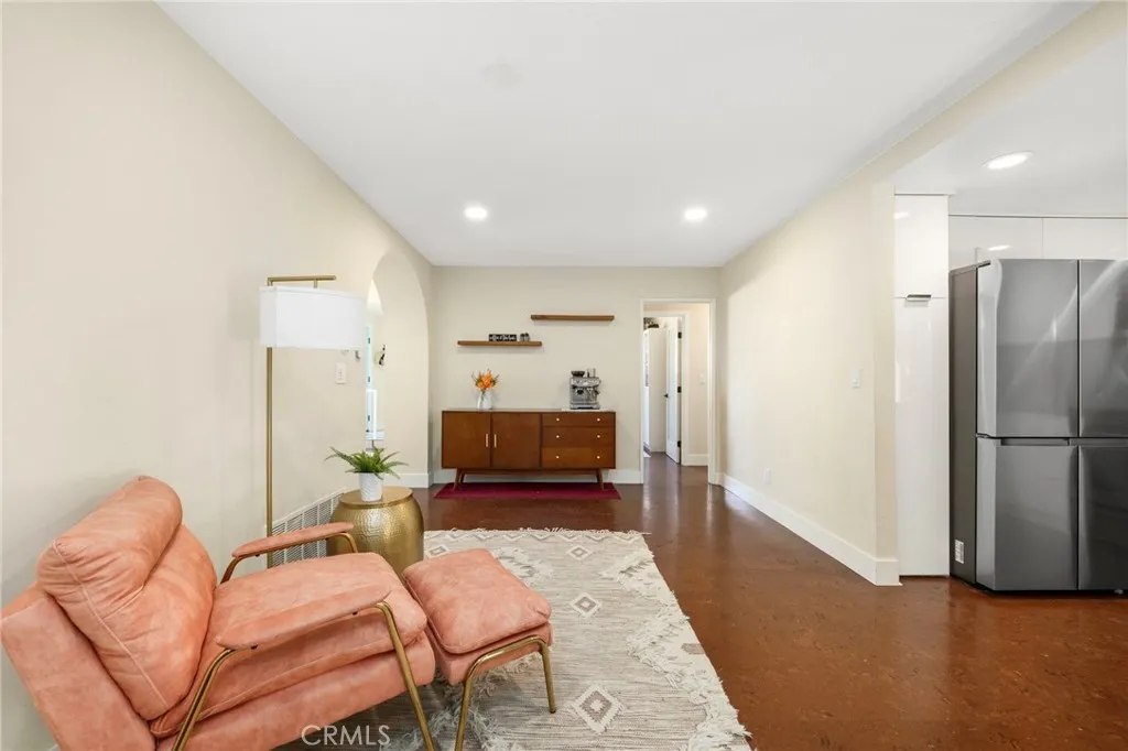 22561 Tula Drive, Saugus, California 91350 home-pic-15