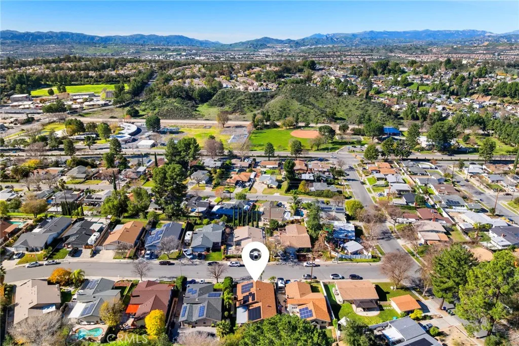 22561 Tula Drive, Saugus, California 91350 home-pic-39