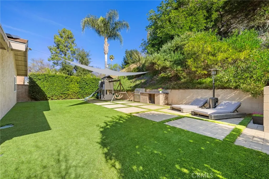 22561 Tula Drive, Saugus, California 91350 home-pic-32