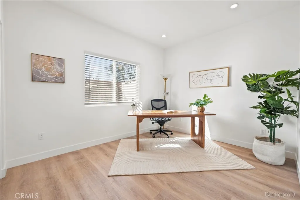 128 S Citrus Avenue, Fullerton, California 92833 home-pic-36