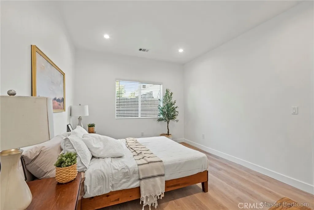 128 S Citrus Avenue, Fullerton, California 92833 home-pic-32
