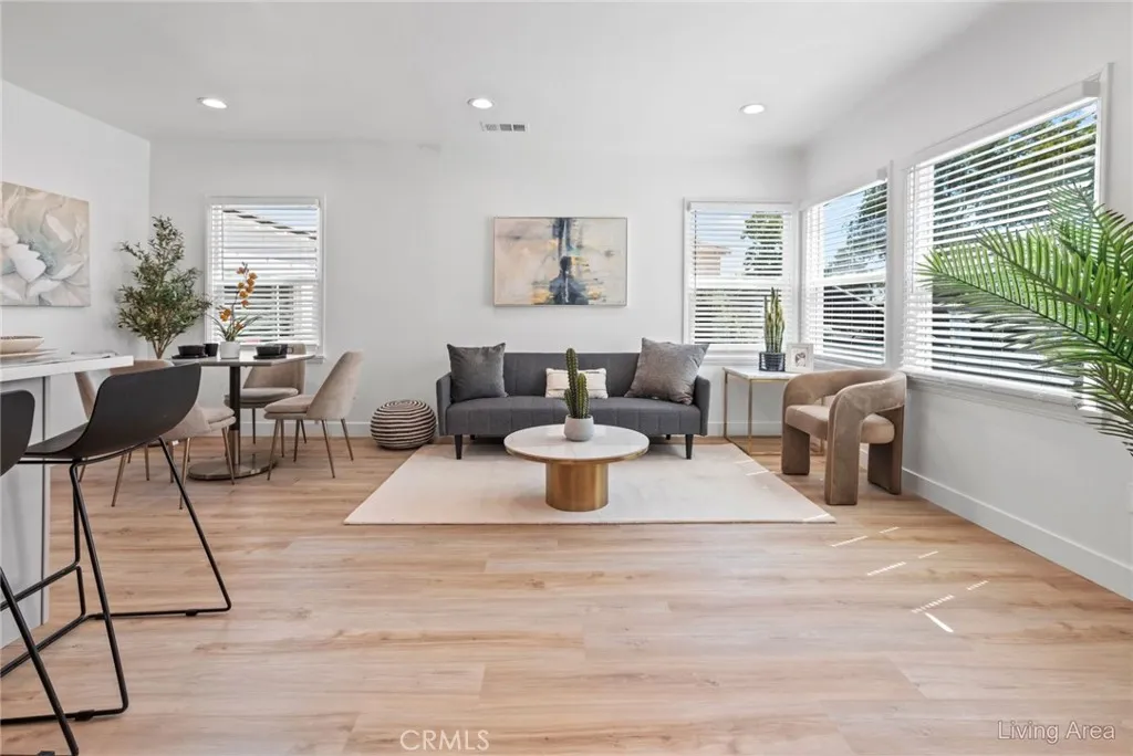 128 S Citrus Avenue, Fullerton, California 92833 home-pic-2