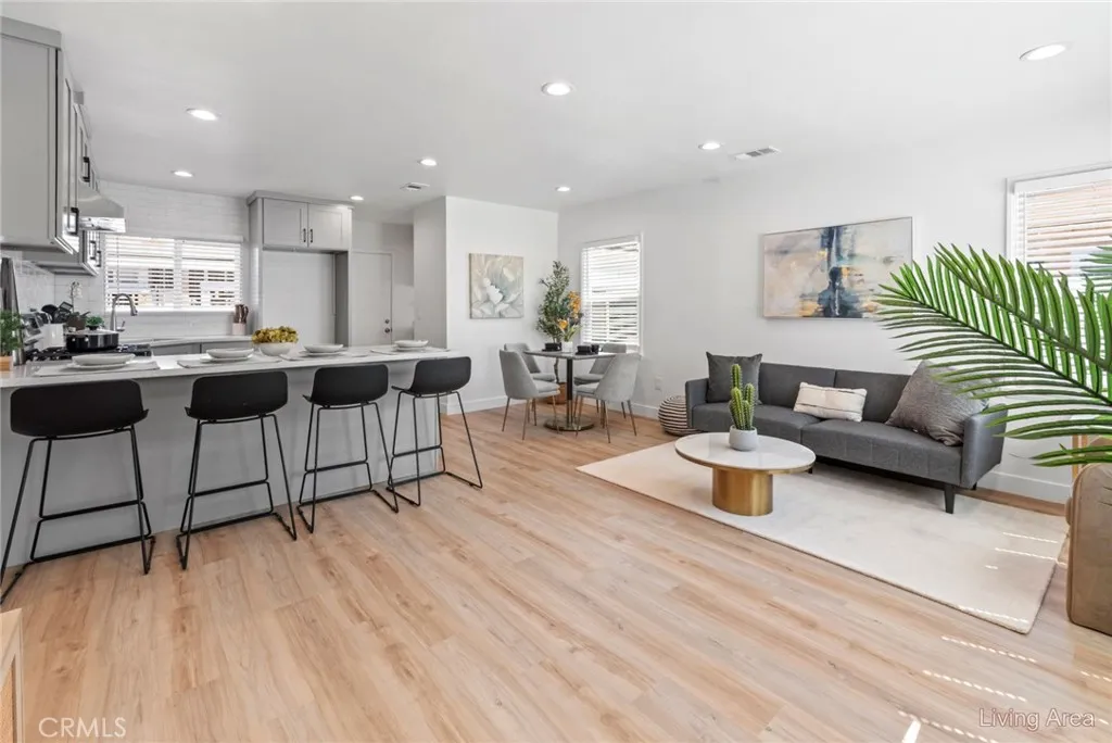 128 S Citrus Avenue, Fullerton, California 92833 home-pic-1