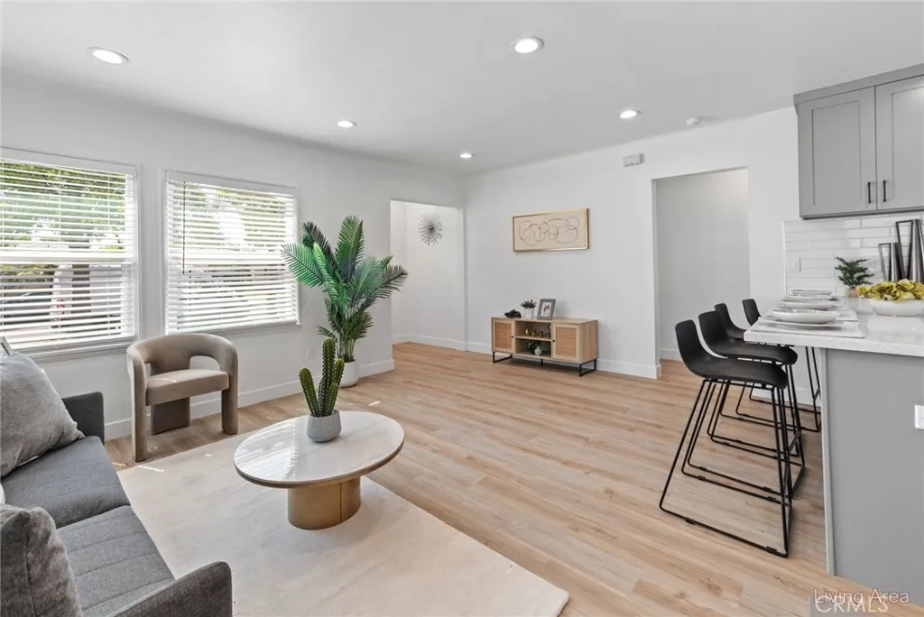 128 S Citrus Avenue, Fullerton, California 92833 home-pic-4