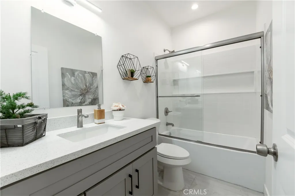 128 S Citrus Avenue, Fullerton, California 92833 home-pic-29