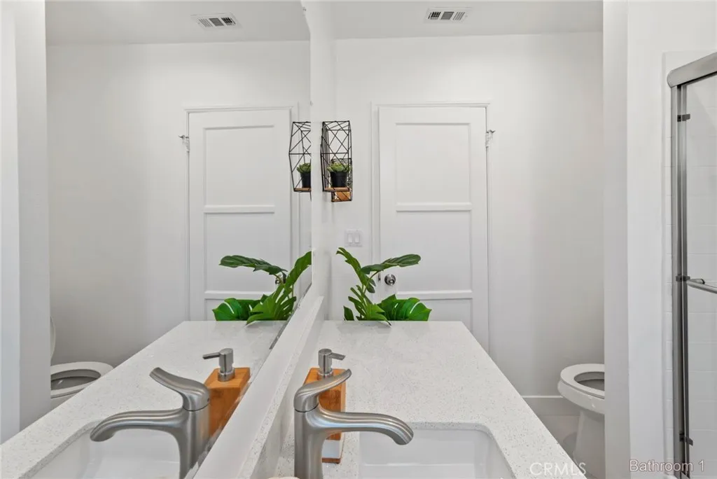 128 S Citrus Avenue, Fullerton, California 92833 home-pic-18