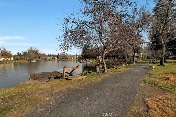 17 Sierra Lakeside, Chico, California 95928