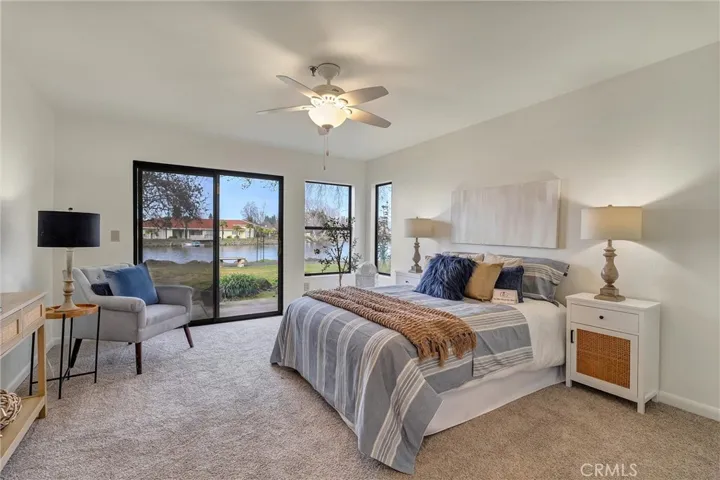 Main bedroom with lake view