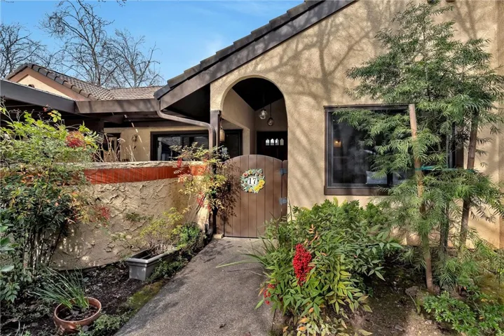 17 Sierra Lakeside, Chico, California 95928