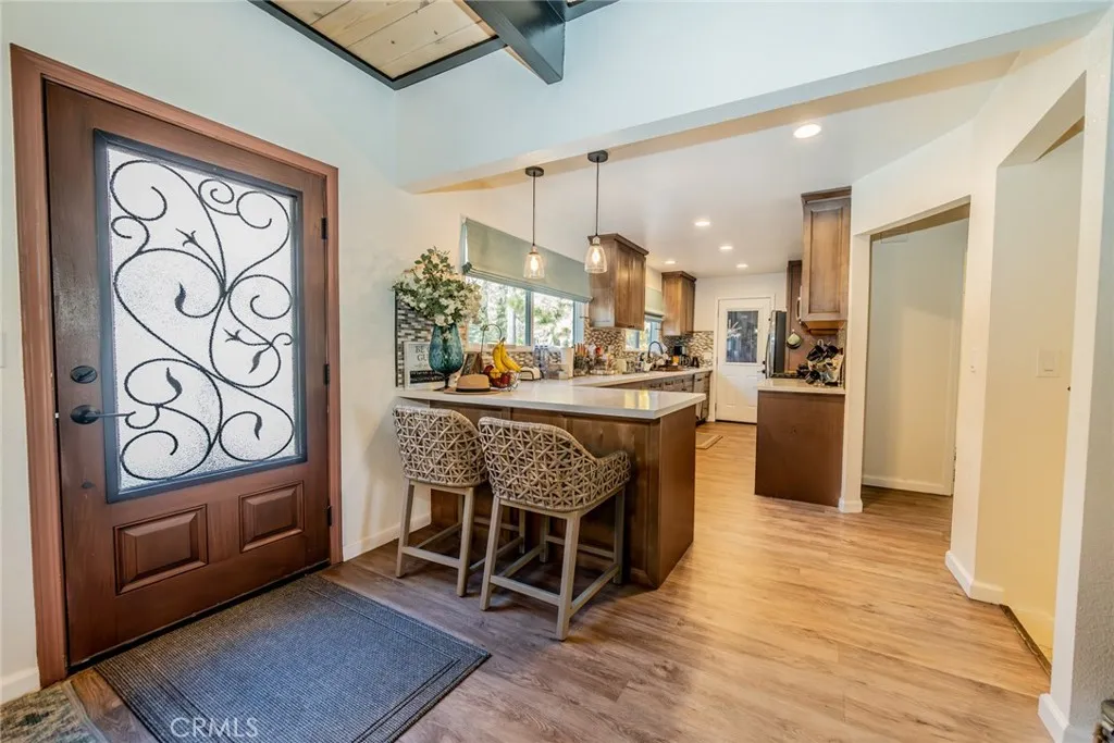 1181 Voltaire, Lake Arrowhead, California 92352 home-pic-7