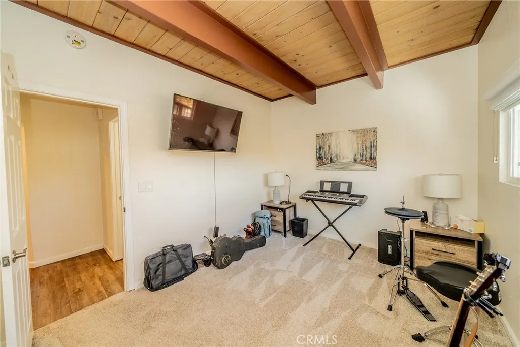 1181 Voltaire, Lake Arrowhead, California 92352 home-pic-20