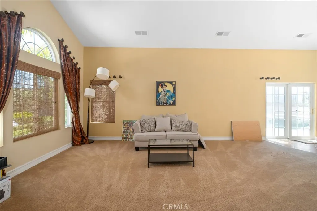 23069 Sweetbay Circle, Wildomar, California 92595 home-pic-10
