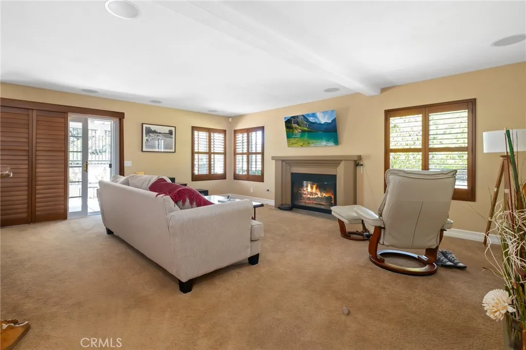 23069 Sweetbay Circle, Wildomar, California 92595 home-pic-12
