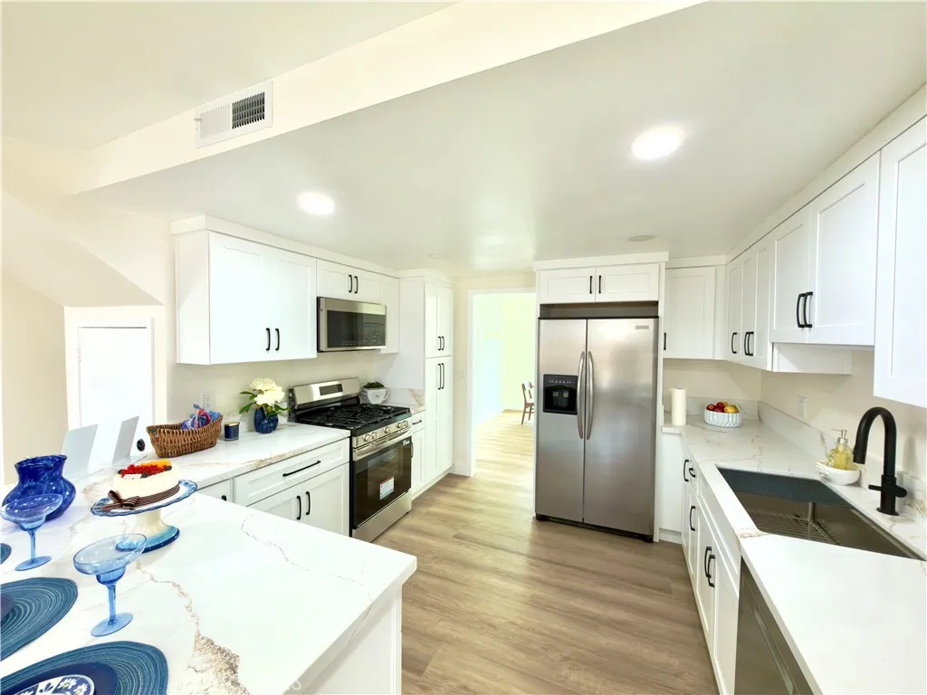 1716 Celeste Lane, Fullerton, California 92833 home-pic-5