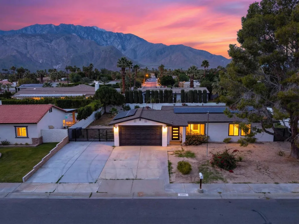 2251 N San Gorgonio Road, Palm Springs, California 92262 home-pic-1