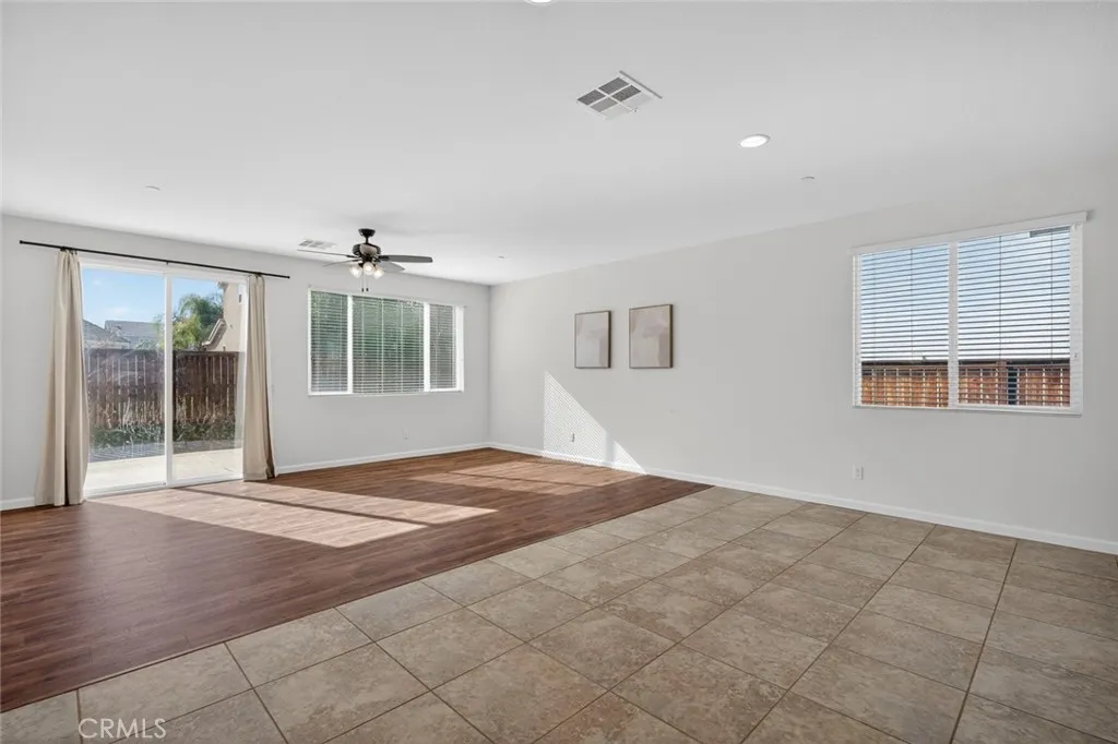 30167 Pine Needle Road, Menifee, California 92585 home-pic-12