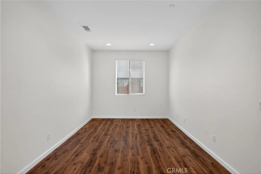 30167 Pine Needle Road, Menifee, California 92585 home-pic-15