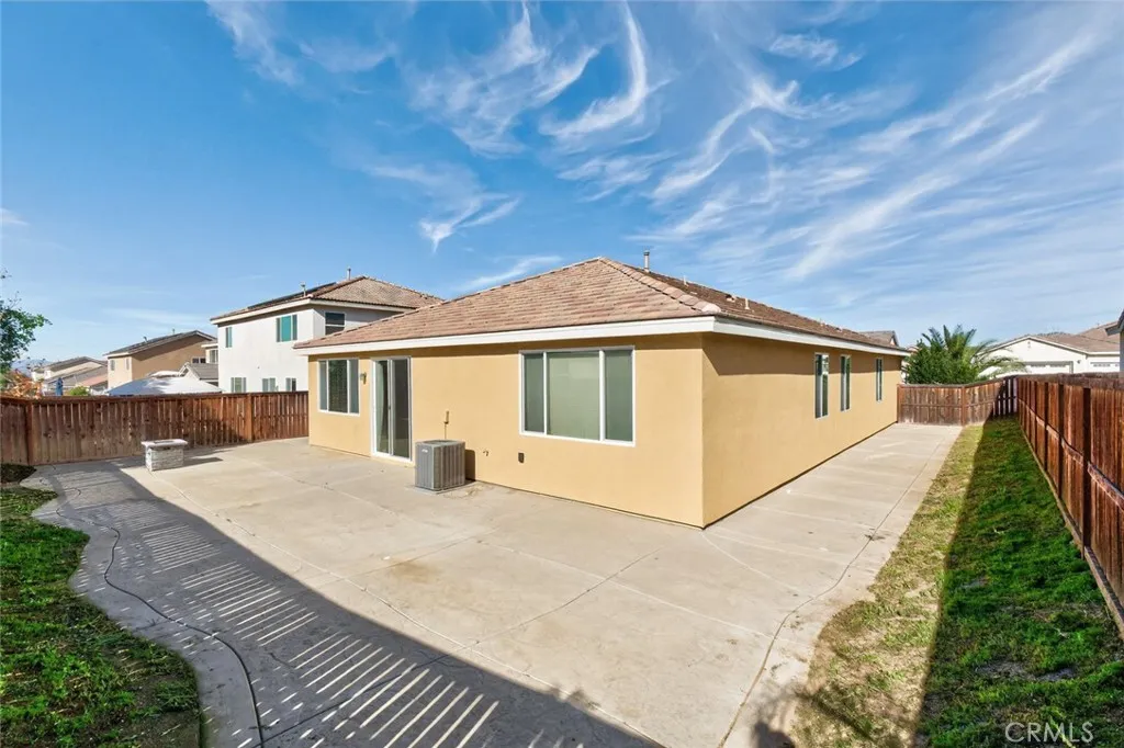 30167 Pine Needle Road, Menifee, California 92585 home-pic-35