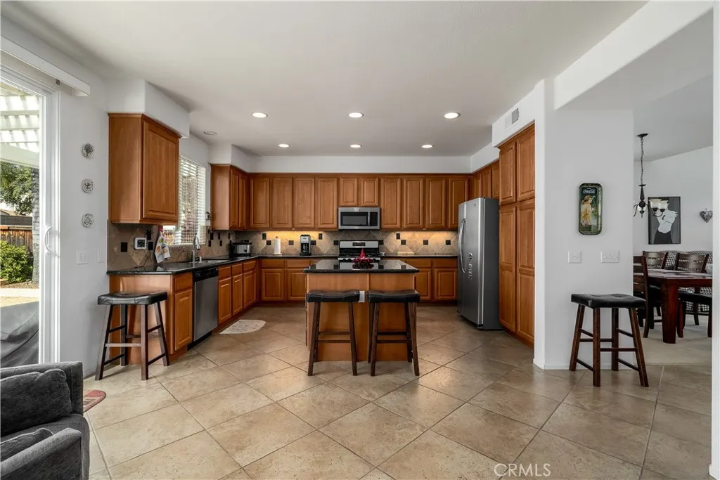 27075 Comet View Court, Menifee, California 92585 home-pic-10