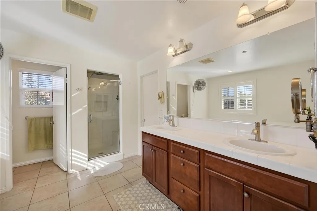 11899 Briarcliff, Fontana, California 92337 home-pic-36