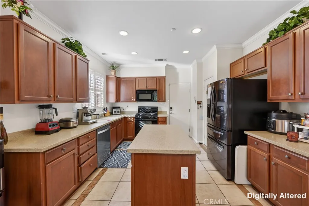 11899 Briarcliff, Fontana, California 92337 home-pic-16