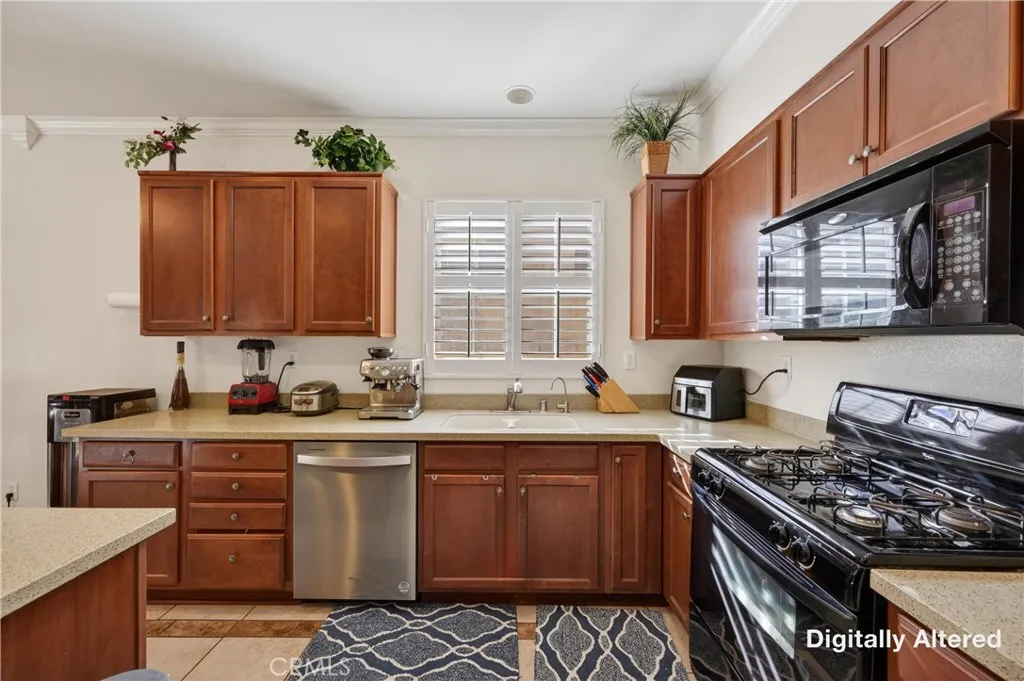 11899 Briarcliff, Fontana, California 92337 home-pic-17