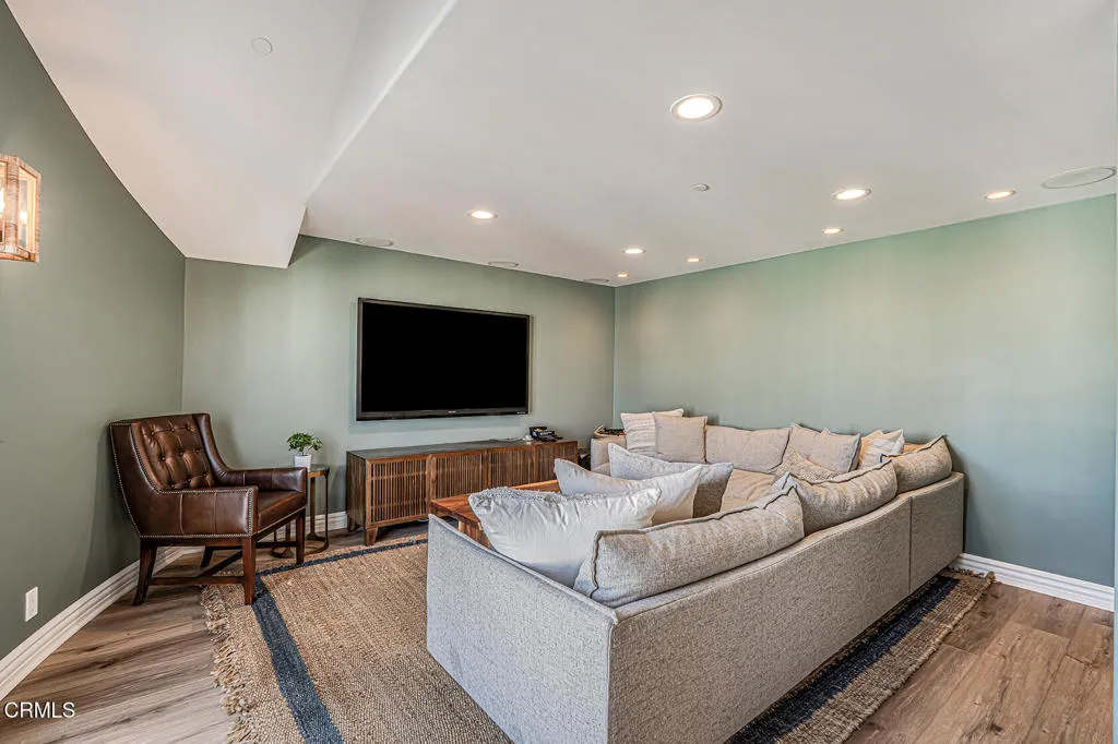 3365 Ocean Drive, Oxnard, California 93035 home-pic-15