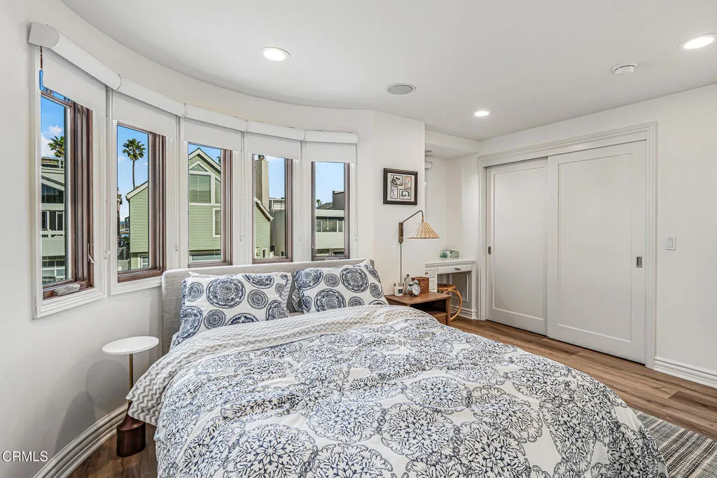 3365 Ocean Drive, Oxnard, California 93035 home-pic-34