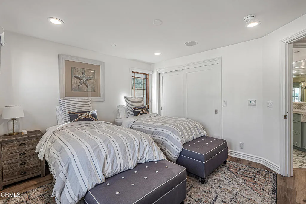 3365 Ocean Drive, Oxnard, California 93035 home-pic-36
