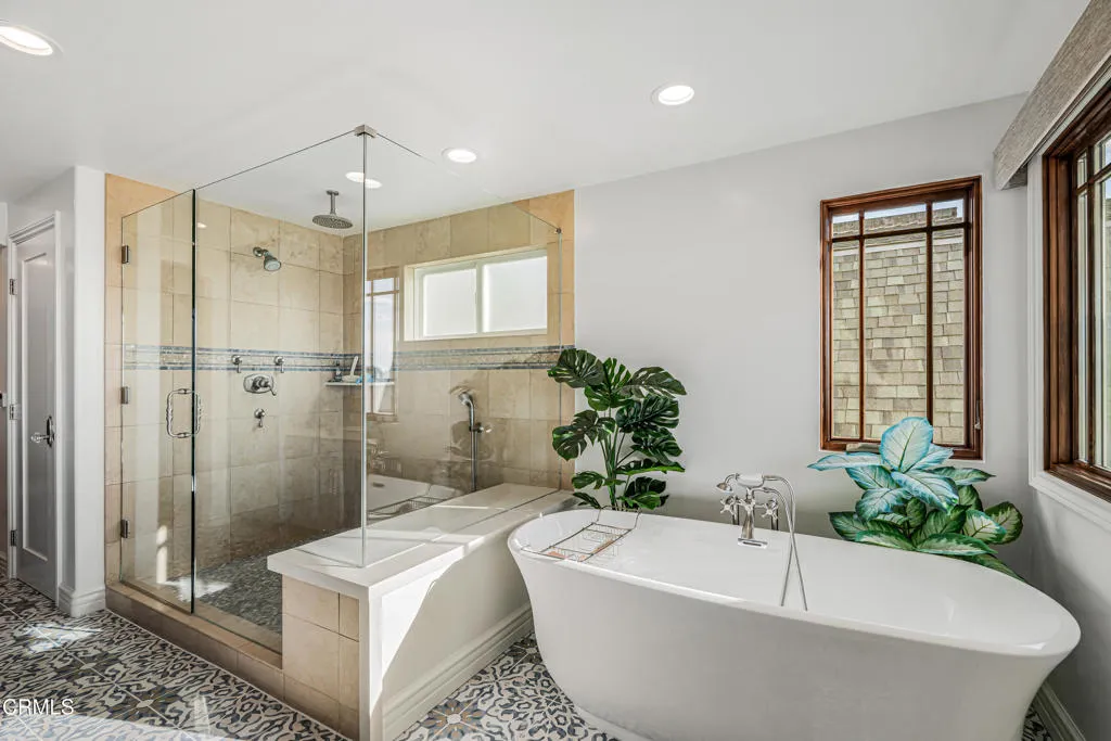 3365 Ocean Drive, Oxnard, California 93035 home-pic-29