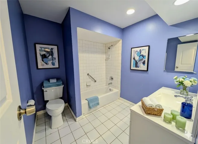 Virtual staging bathroom#2