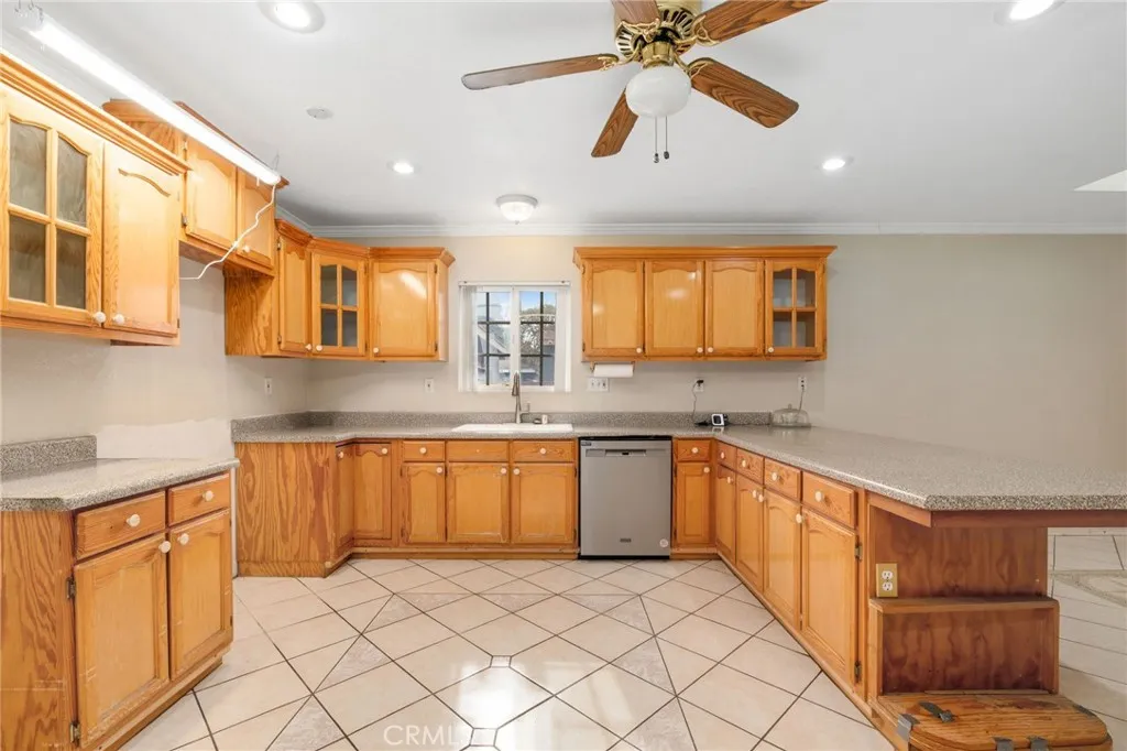 12420 Benfield Ave, Norwalk, California 90650 home-pic-9