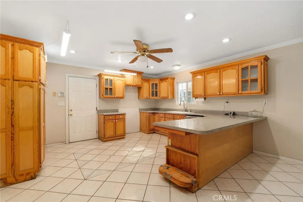 12420 Benfield Ave, Norwalk, California 90650 home-pic-10