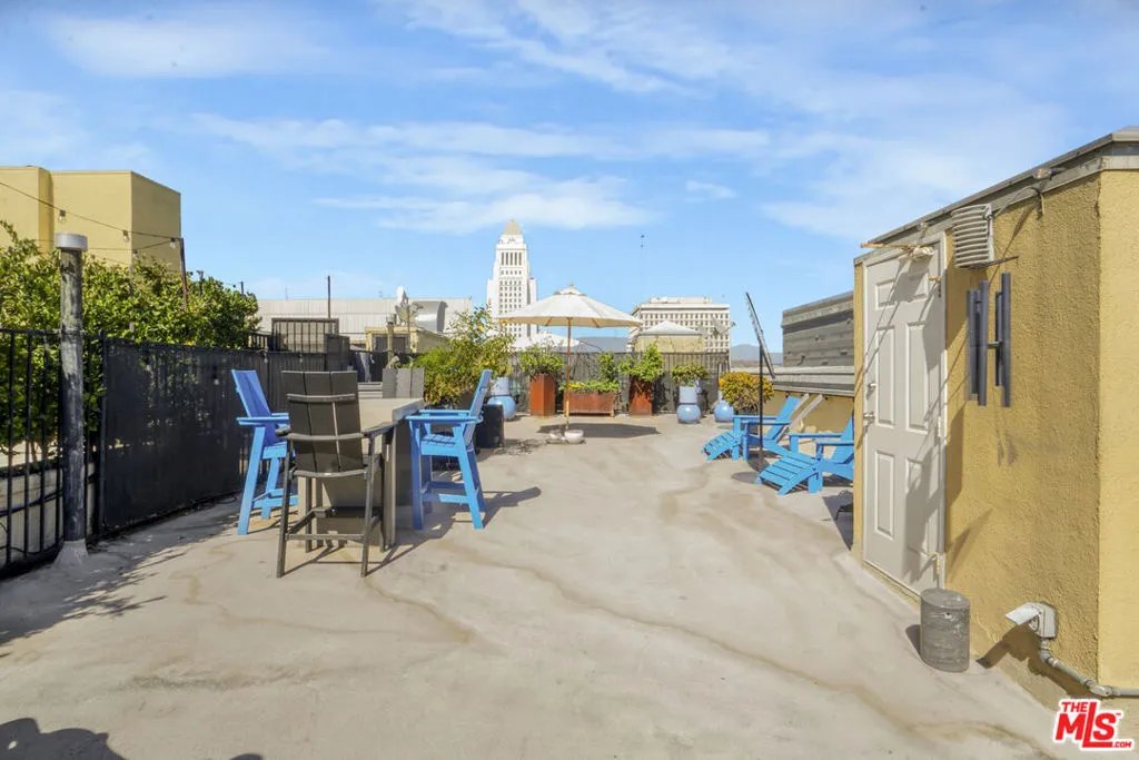 108 W 2nd Street 708, Los Angeles, California 90012 home-pic-24