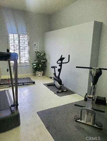 WORKOUT ROOM