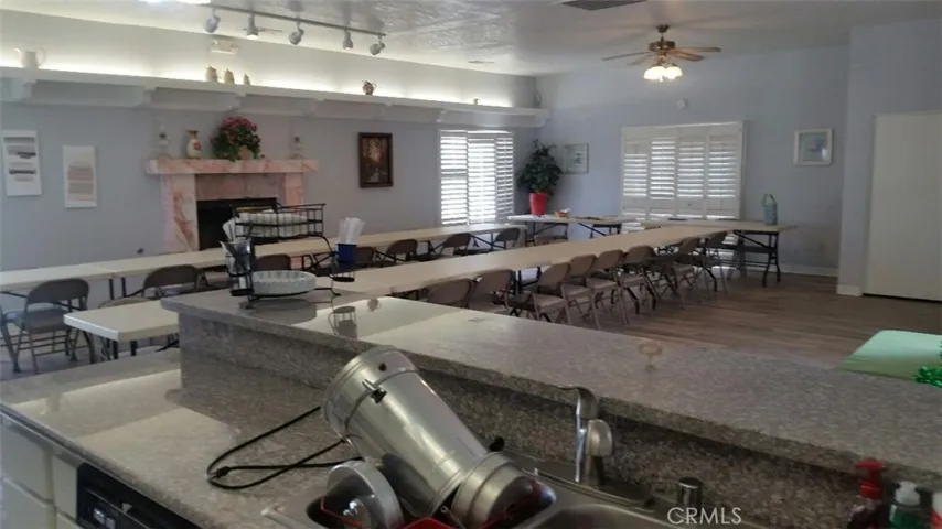 CLUBHOUSE FULL KITCHEN