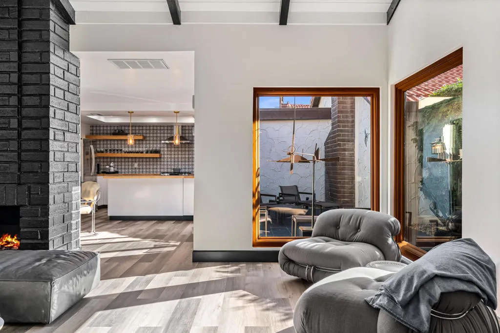 2262 S Linden Way B, Palm Springs, California 92264 home-pic-6