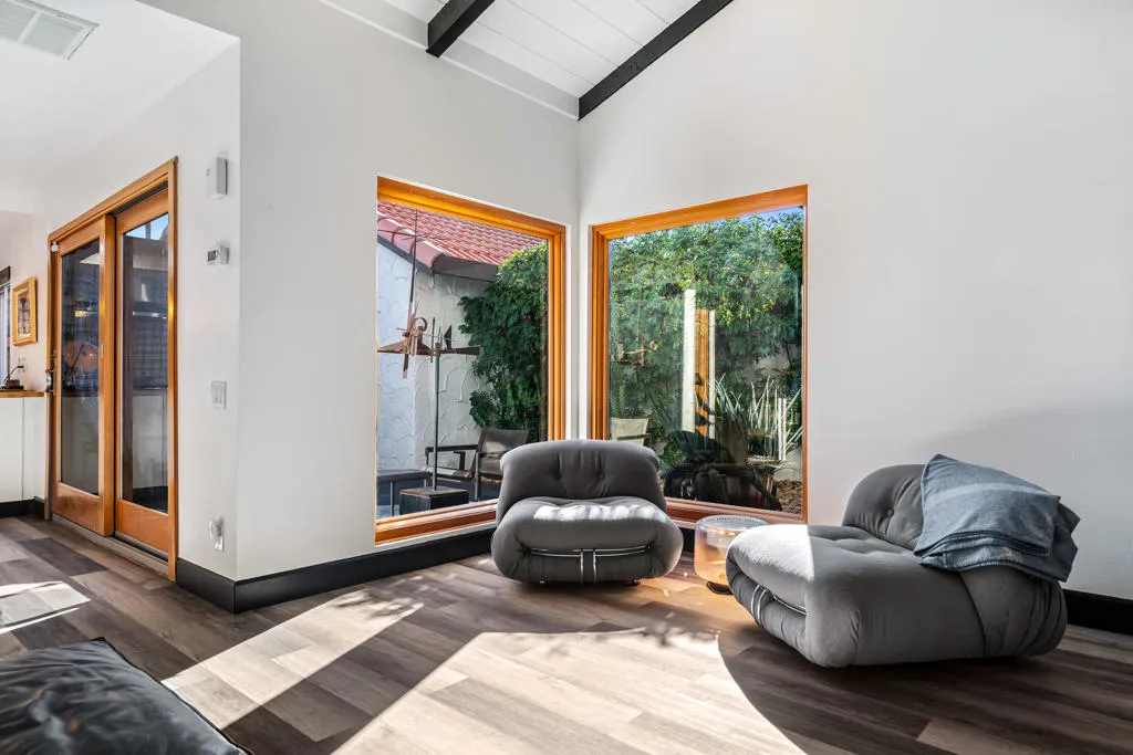 2262 S Linden Way B, Palm Springs, California 92264 home-pic-10