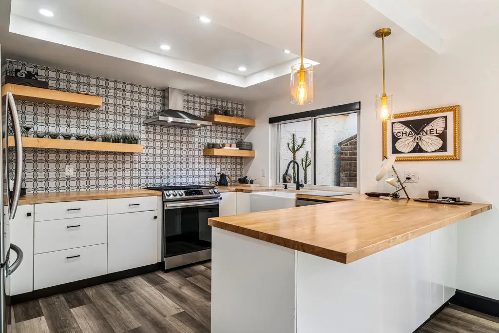 2262 S Linden Way B, Palm Springs, California 92264 home-pic-17