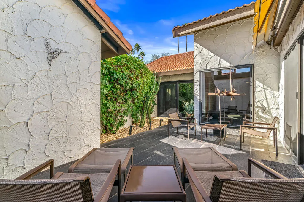 2262 S Linden Way B, Palm Springs, California 92264 home-pic-40