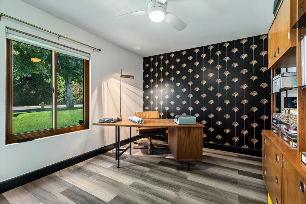 2262 S Linden Way B, Palm Springs, California 92264 home-pic-23