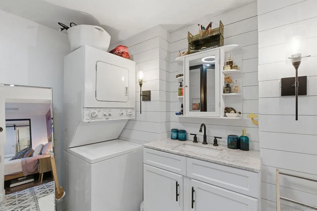 1165 Midway Dr, Alpine, California 91901 home-pic-62